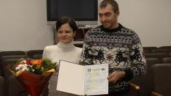 В Кирсанове молодая семья получила сертификат для покупки жилья