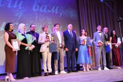 В Кирсанове прошел школьный выпускной бал