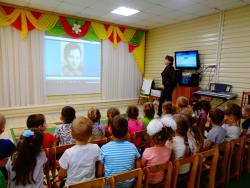 Зою Космодемьянскую вспоминали в детском саду «Ромашка»