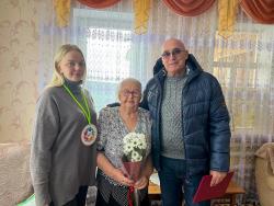 Жительница Кирсанова отмечает 90-летний юбилей