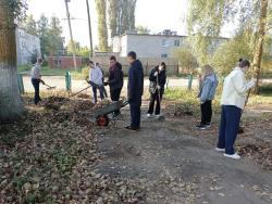 Кирсановские школьники провели экологический субботник