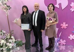 В преддверии Дня матери две жительницы города Кирсанова получили награды от Главы региона