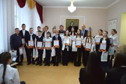 Чествование одаренных детей Кирсанова: праздник таланта и успеха