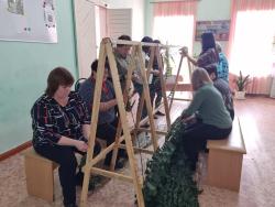 Учреждения города Кирсанова участвуют в создании маскировочных сетей