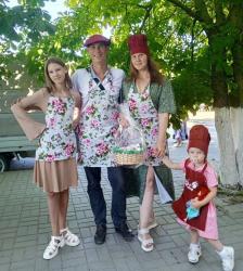 Кирсановская семья на фестивале "Вишневарово"