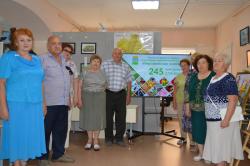 Члены городского совета ветеранов посетили выставку «Кирсановские умельцы»