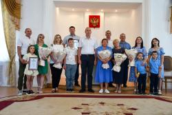 В Кирсанове прошло чествование семейных пар, посвященное Дню семьи, любви и верности