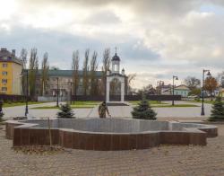 Продолжается реконструкция городского фонтана