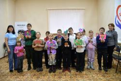 В Ресурсном центре поддержки добровольчества состоялся мастер-класс «Сердечки для мамы»