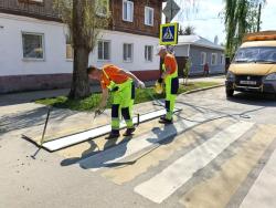 В Кирсанове ведутся работы по обновлению дорожной разметки