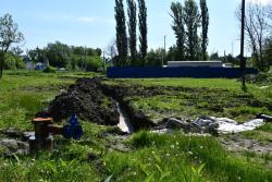 Продолжаются работы по обустройству новой скважины