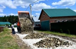 В Кирсанове продолжается ремонт дорог